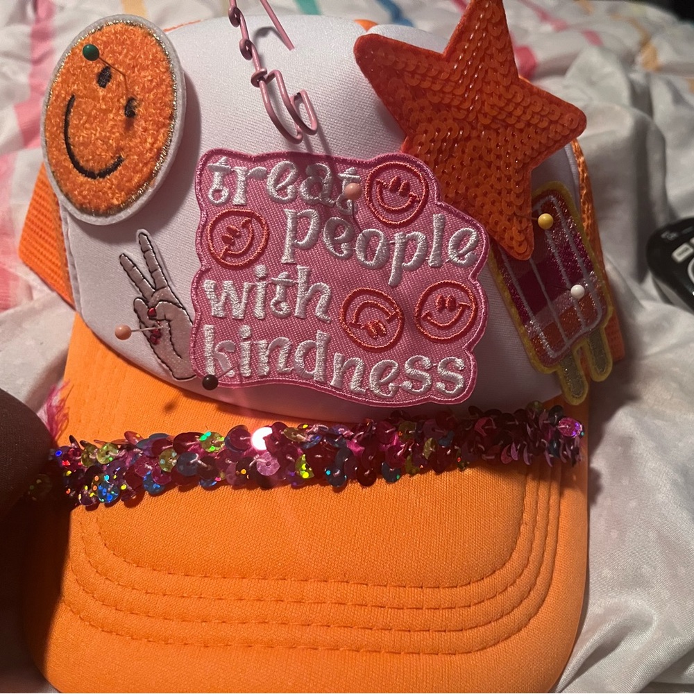 Trucker hat